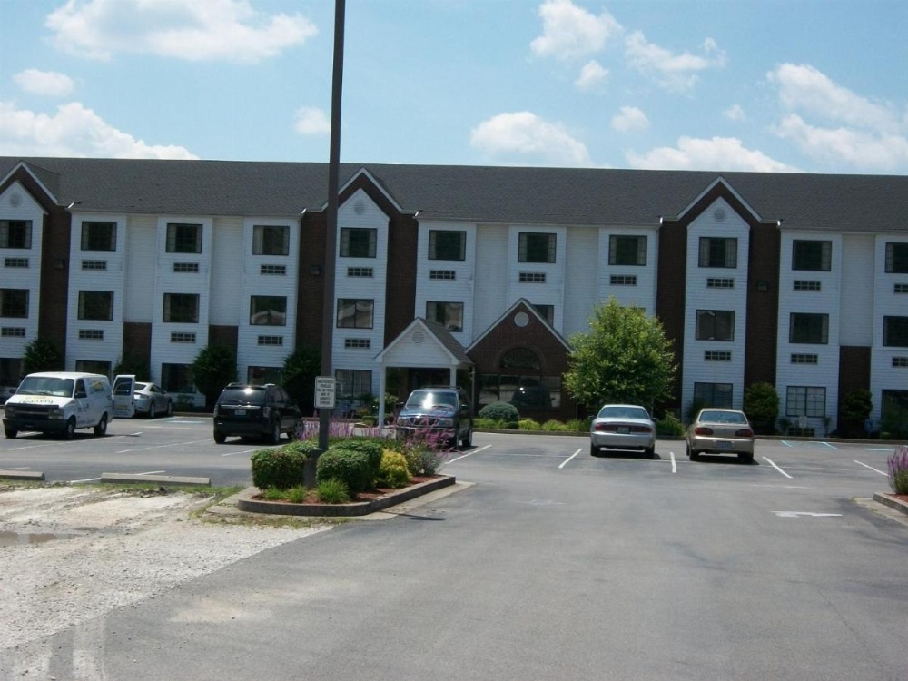 Quality Inn & Suites Image 15